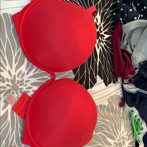 Wear everywhere Victoria secret push up